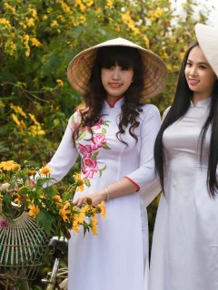 девушки, азиатки, две