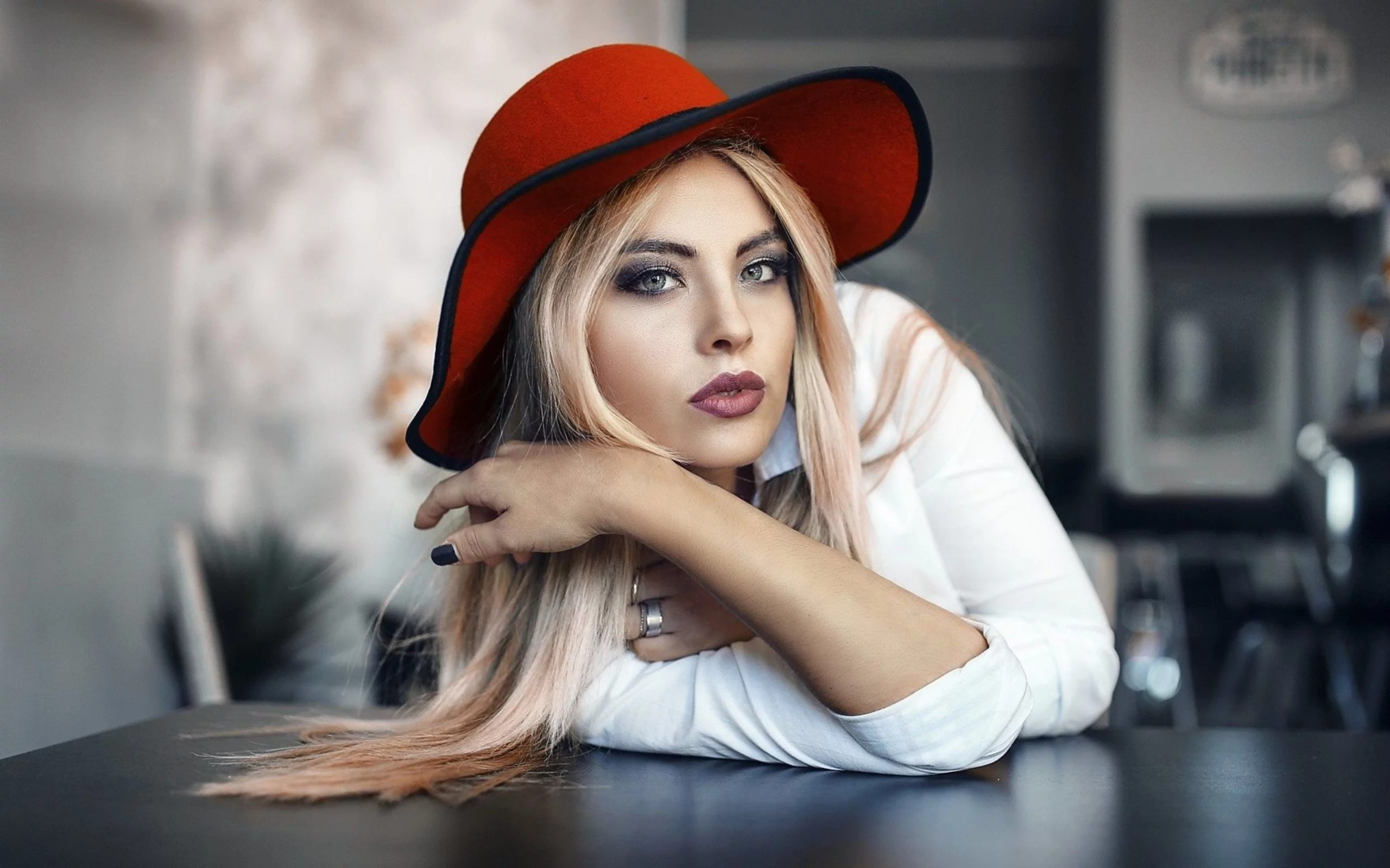 модель, блондинка, взгляд, в шляпе