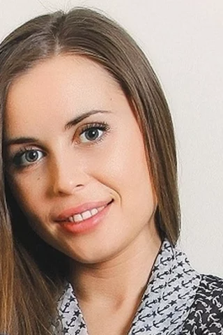 юлия михалкова, девушка, актриса, макияж, красивые глазки, уральские пельмени, ножки, грудь, длинные волосы