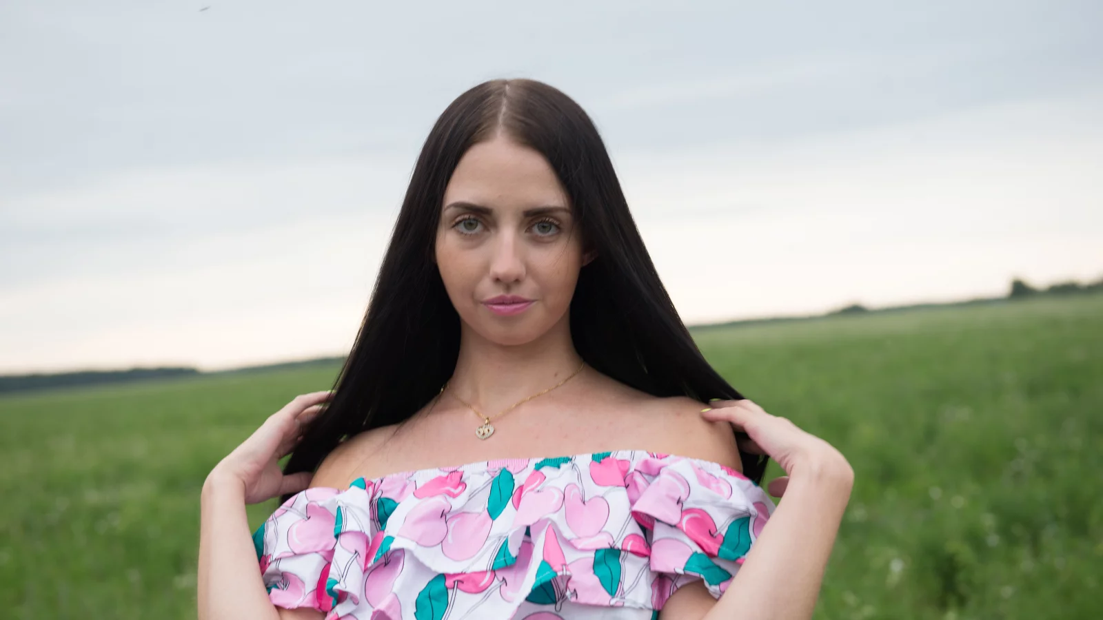 девушка, взгляд красивая