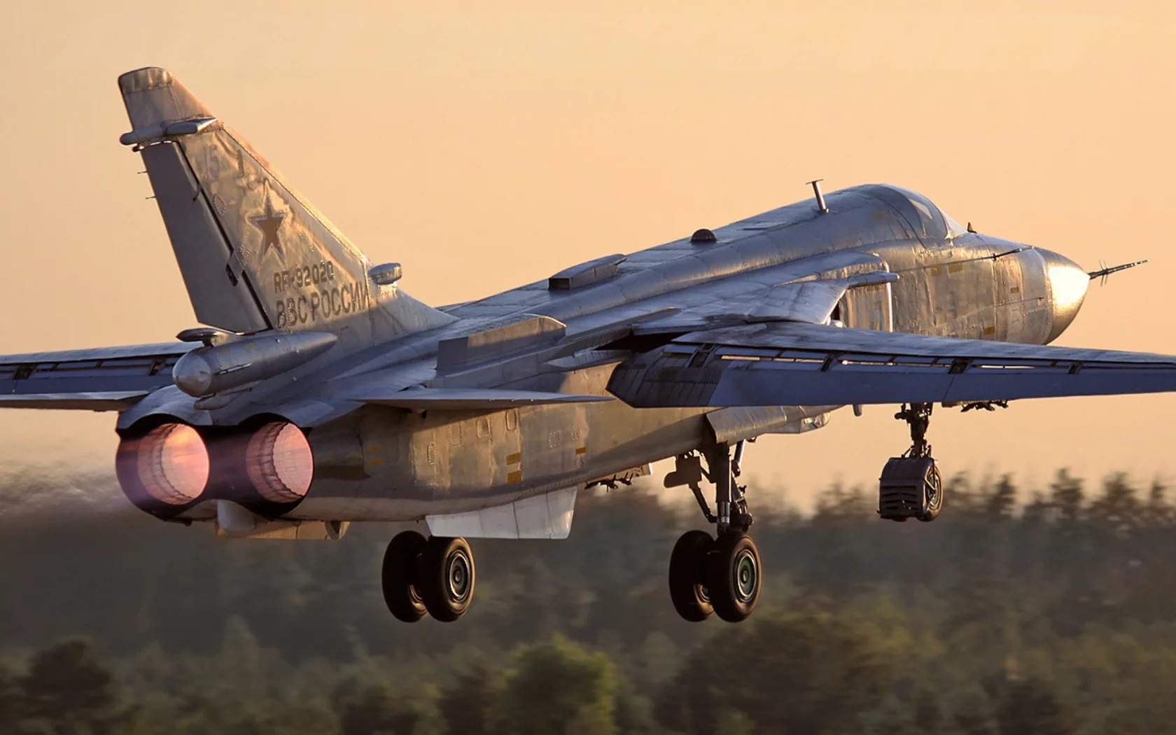 самолёт, су24м
