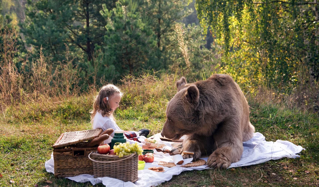 девочка, медведь