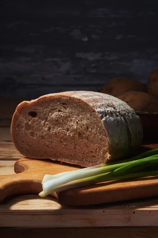 хлеб, лук