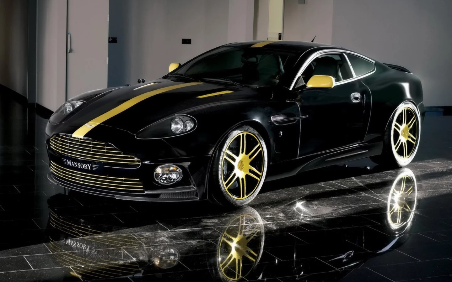 aston, martin