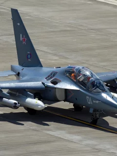 як130, самолёт, учебнобоевой