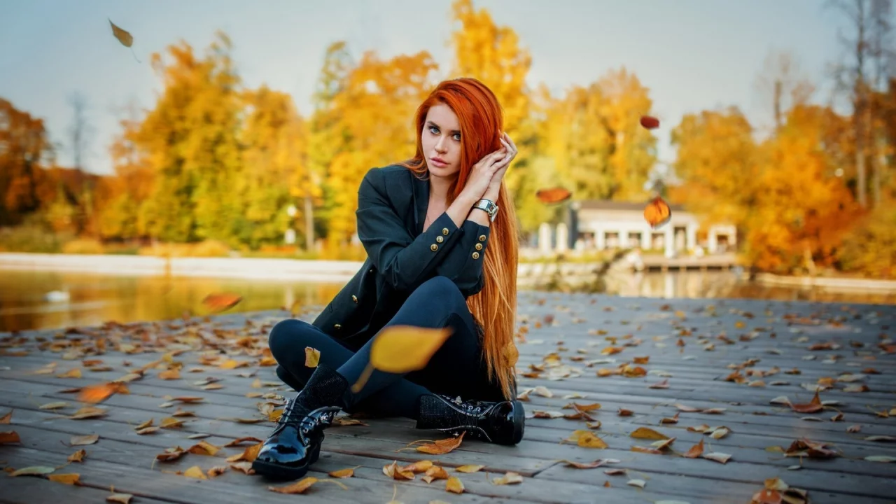 девушка, рыжая, длинные волосы, осень, листья, река