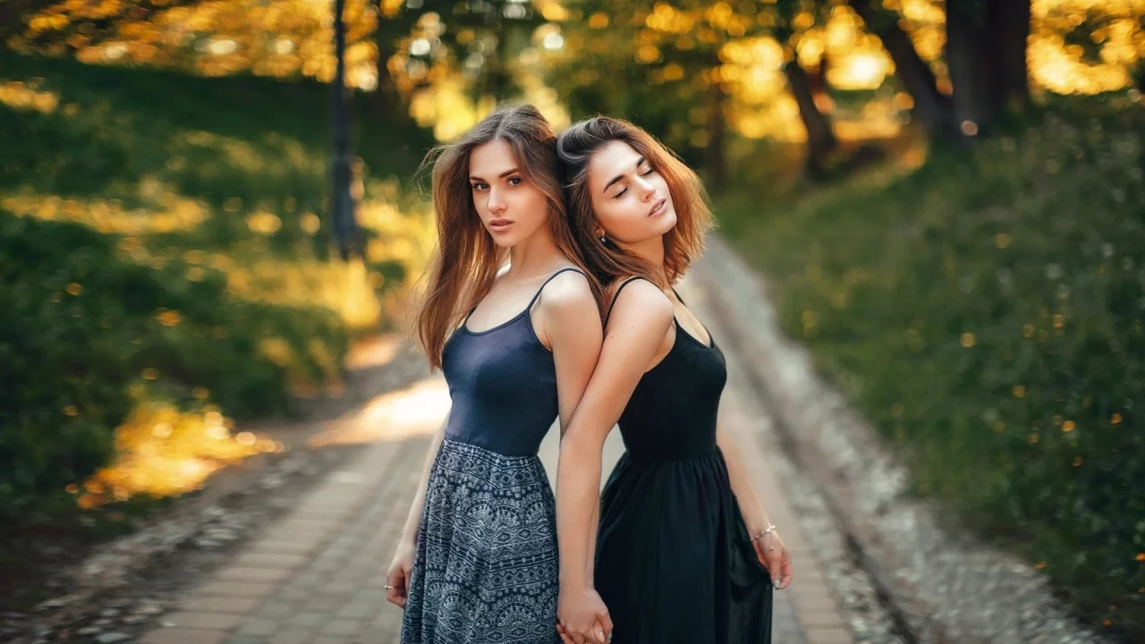 девушки, подружки, прогулка