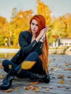 девушка, рыжая, длинные волосы, осень, листья, река
