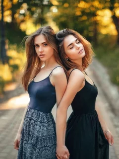 девушки, подружки, прогулка