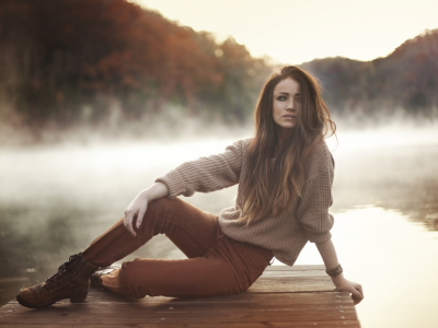 девушка, красивая, фотосессия у реки, туман