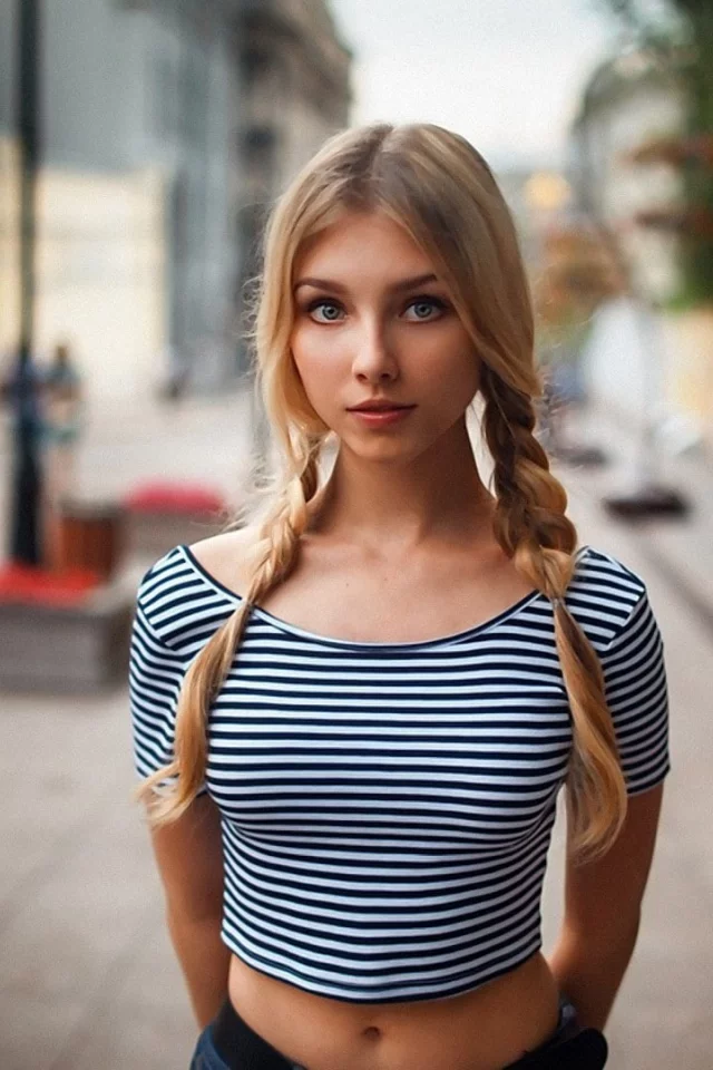 девушка, блондинка, взгляд, косички
