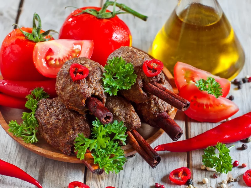 мясное блюдо, специи