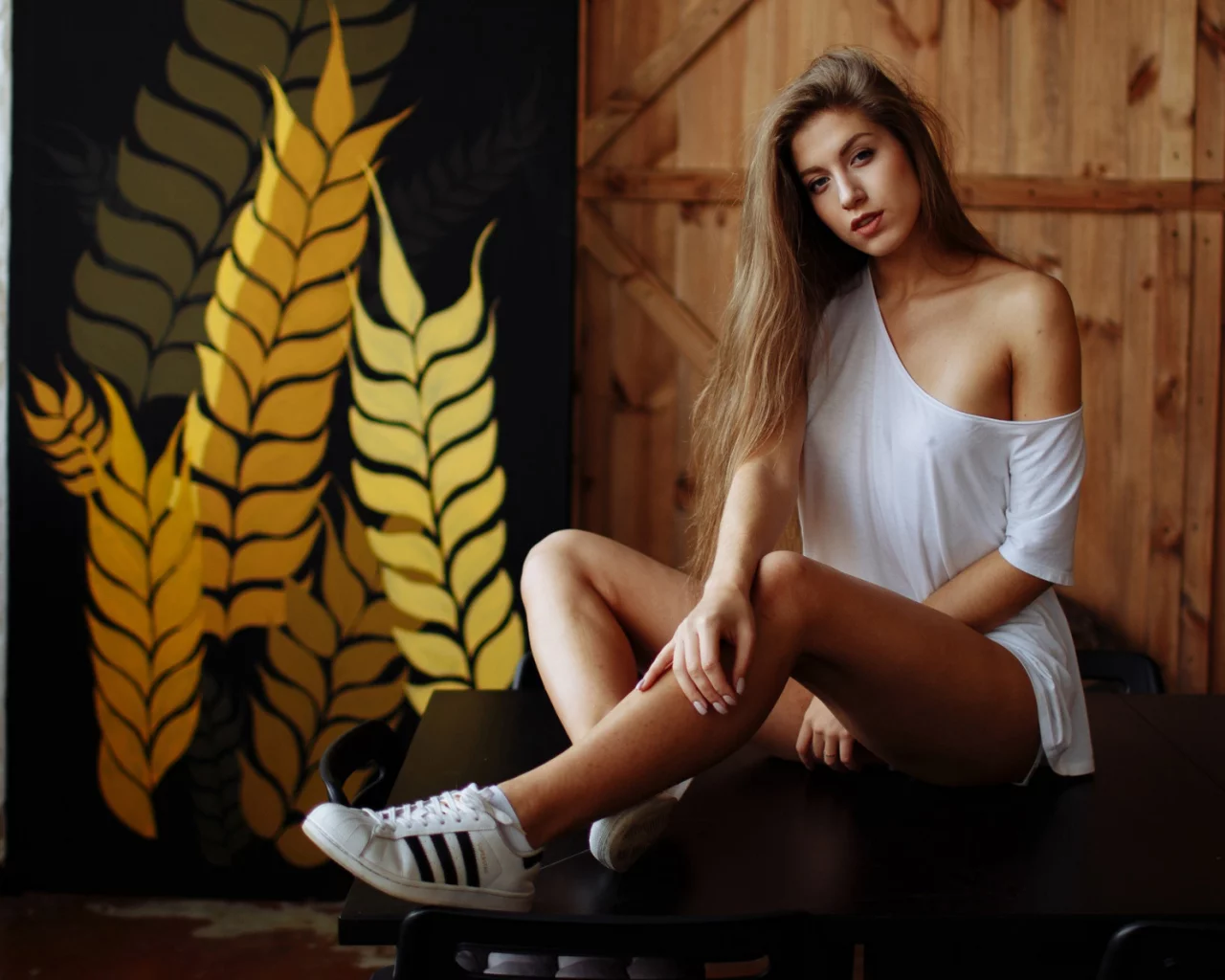 девушка, милая, симпатичная, кроссовки