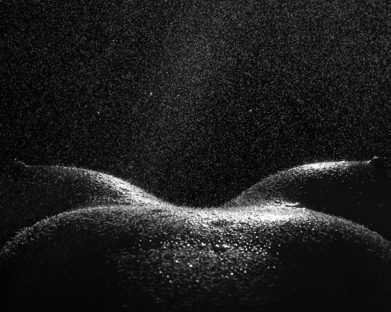 bodyscapes, арт, искусство, винтаж, девушка, секси, голая, тело, модель, красивая, животик, фигура, крупно, поза, мокрая, сиськи, соски, сосок, грудь