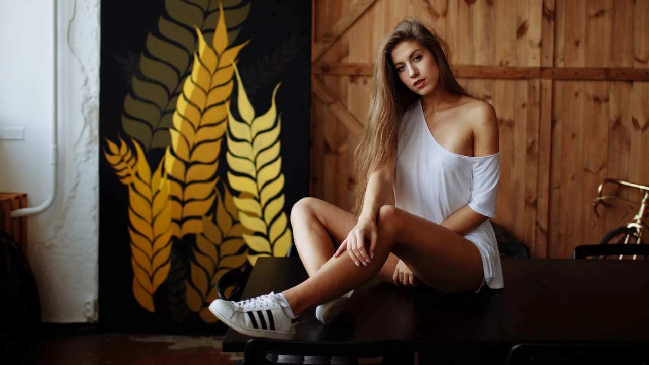 девушка, милая, симпатичная, кроссовки