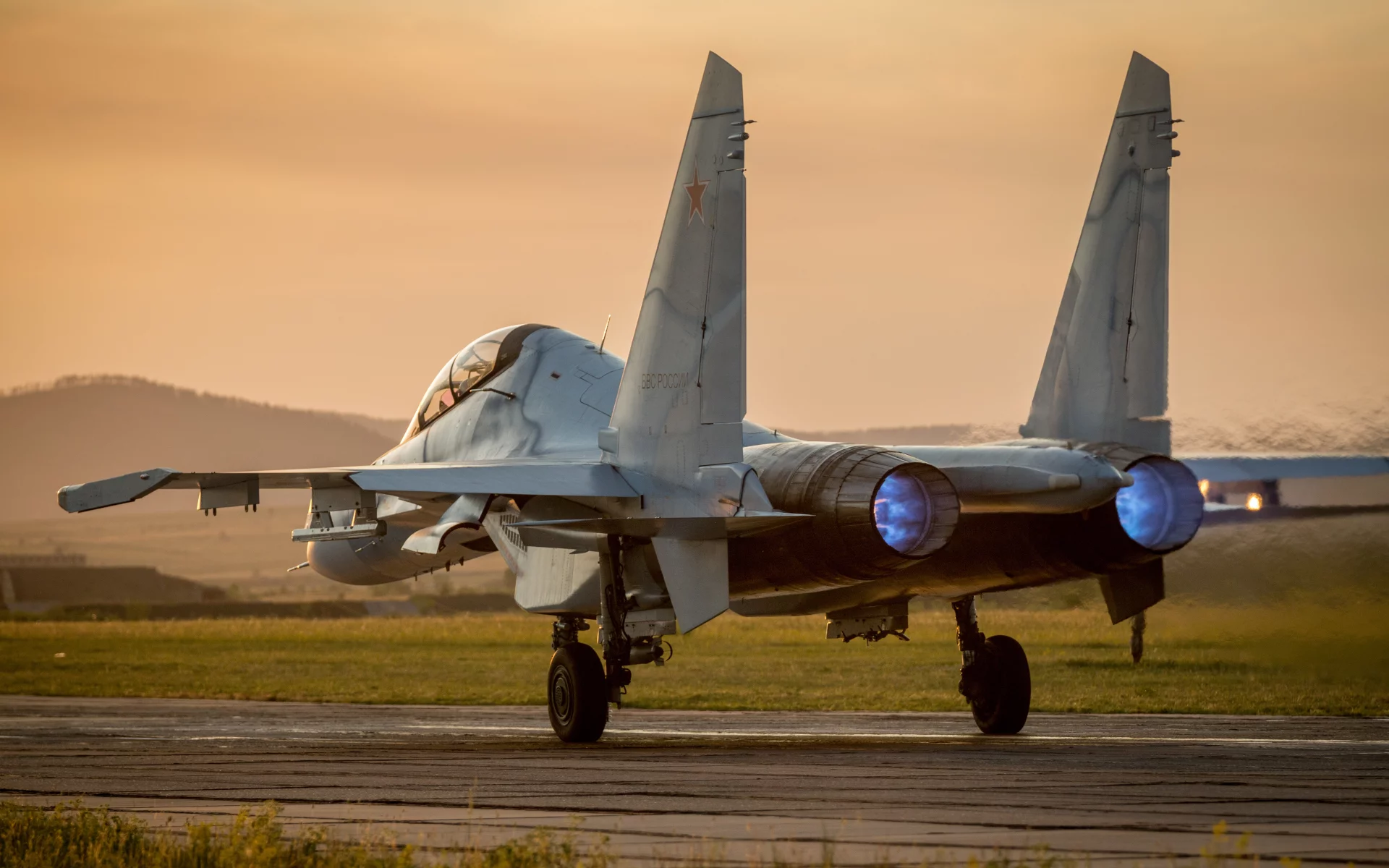 су 30 см, самолёт
