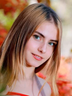 девушка, блондинка, взгляд, улыбка, длинные волосы, dakota pink