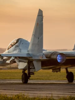 су 30 см, самолёт