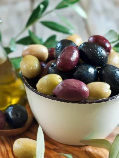 оливки, натюрморт, листья