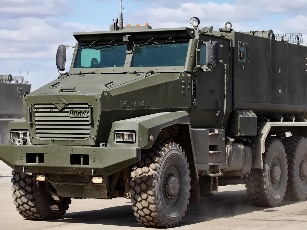 урал 63099, тайфун у