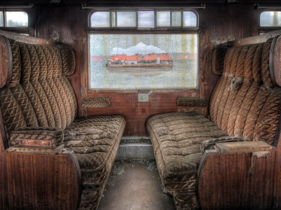 вагон, диваны, окно