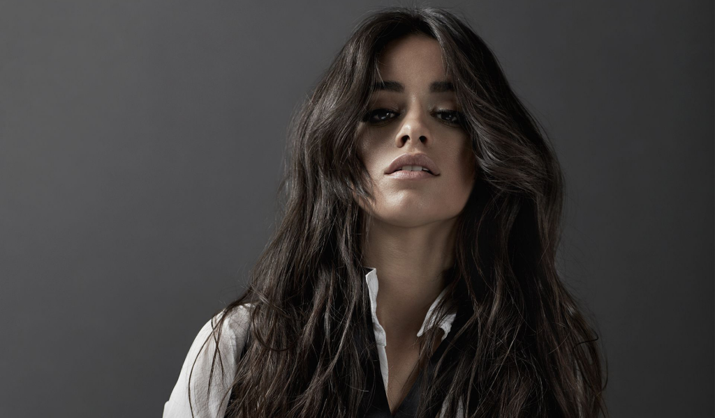 camila, cabelo