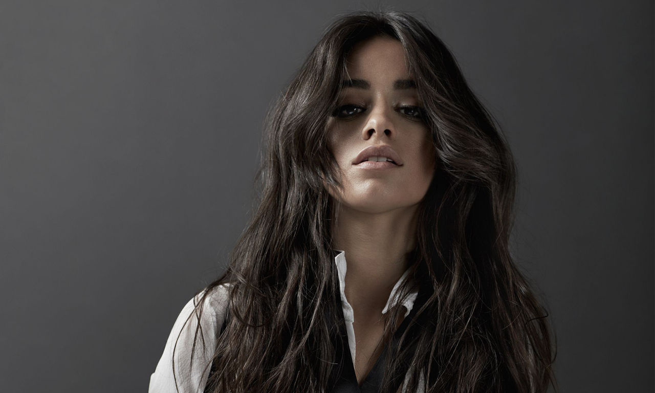 camila, cabelo