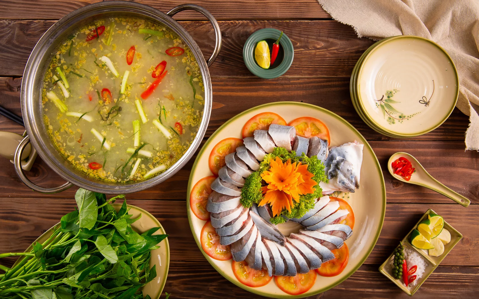 сервировка, блюда, азиатская кухня