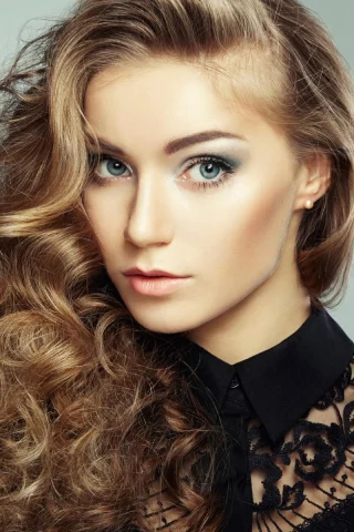 модель, арина постникова