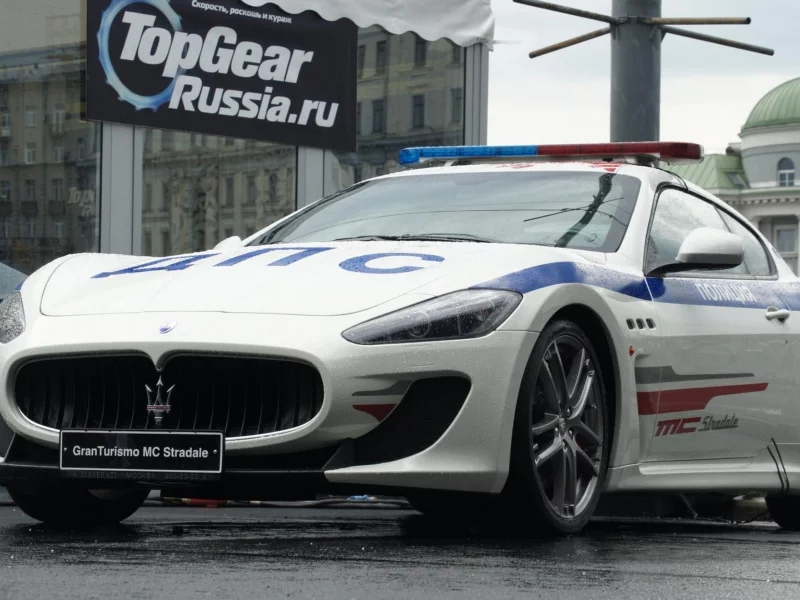 auto, maserati, police