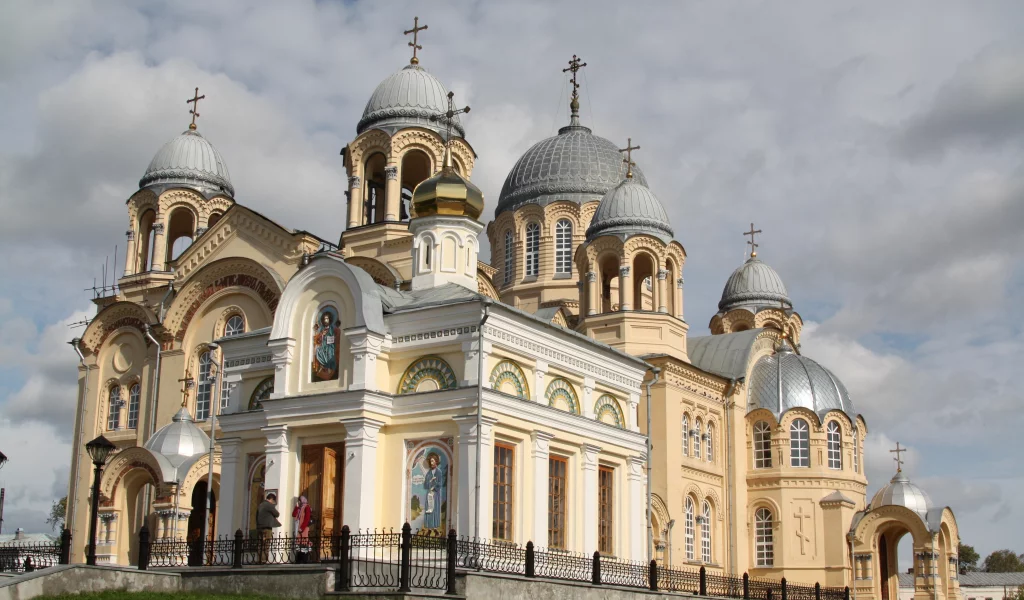 верхотурьинск, храм