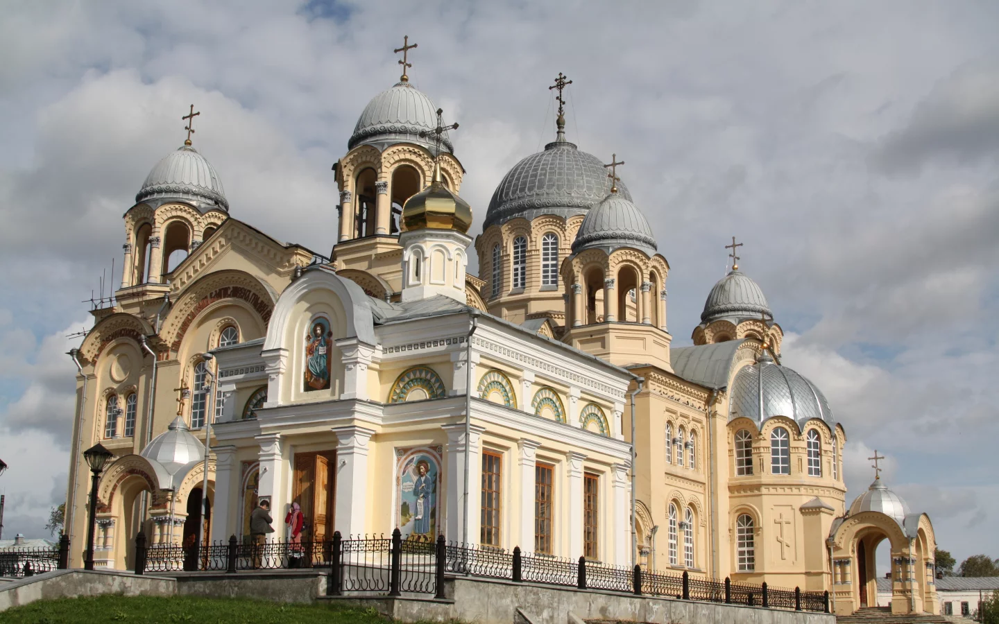 верхотурьинск, храм