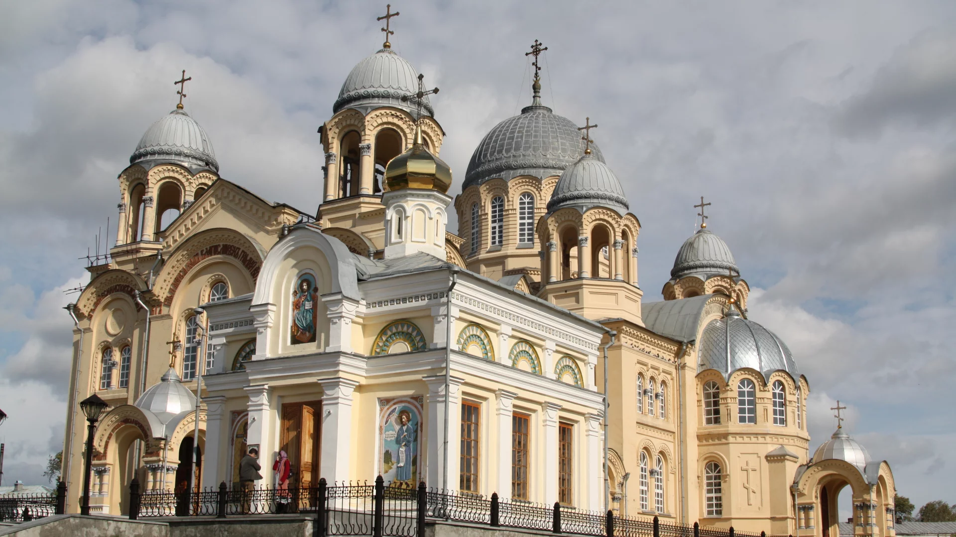 верхотурьинск, храм