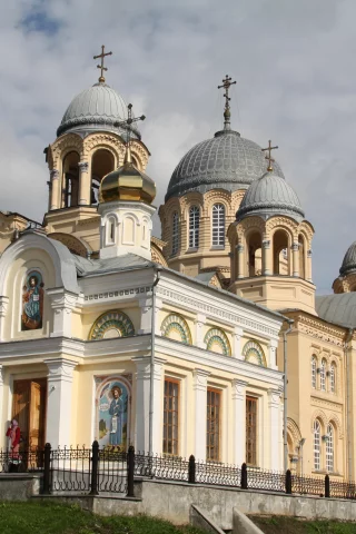 верхотурьинск, храм