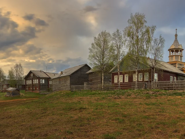 взгорье, холм, город, река