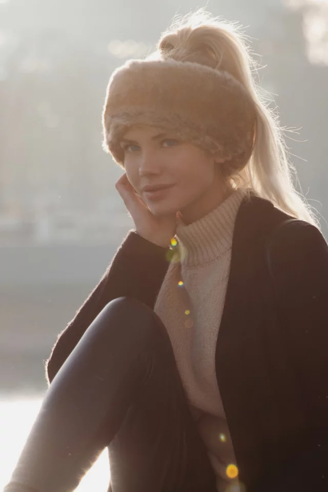 девушка, красивая, в шапке
