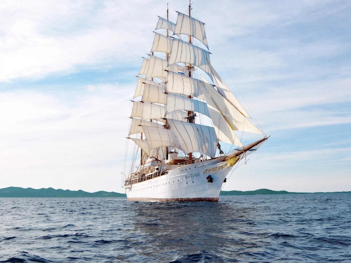 море, парусник