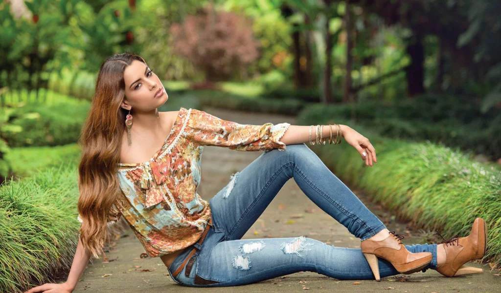 девушка, милая, симпатичная, джинсы, модель, ariadna gutierrez