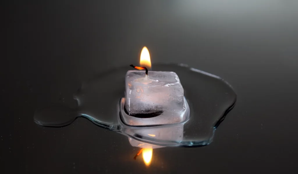 лёд свеча, вода