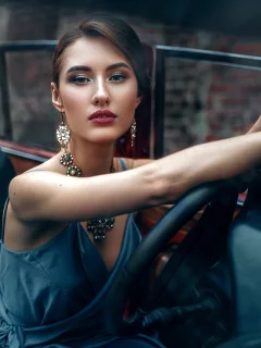 девушка, взгляд, сидит за рулём
