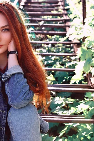 девушка, рыжая, взгляд