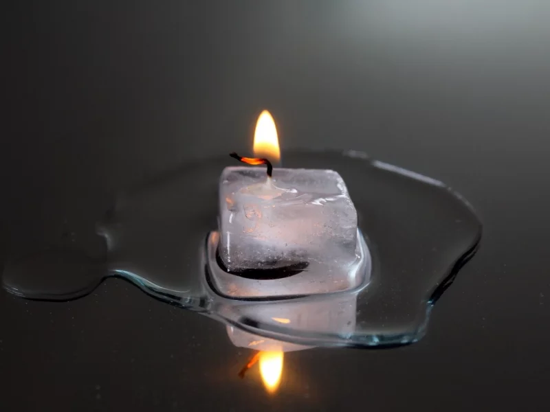 лёд свеча, вода