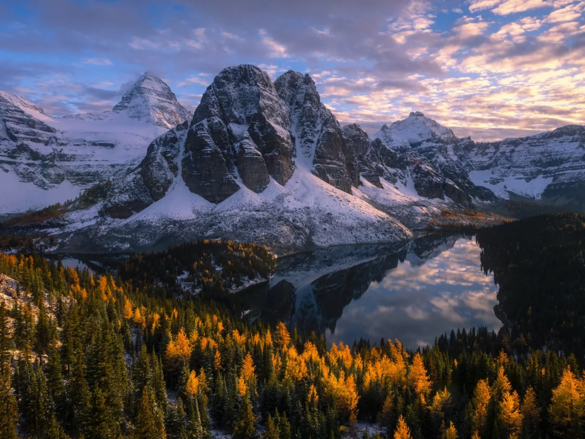 осенний лес, горы