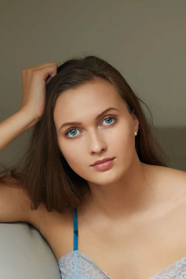 девушка, взгляд красивая