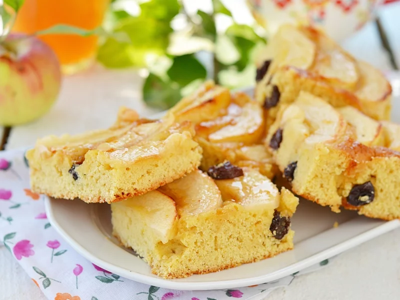 шарлотка, яблоки