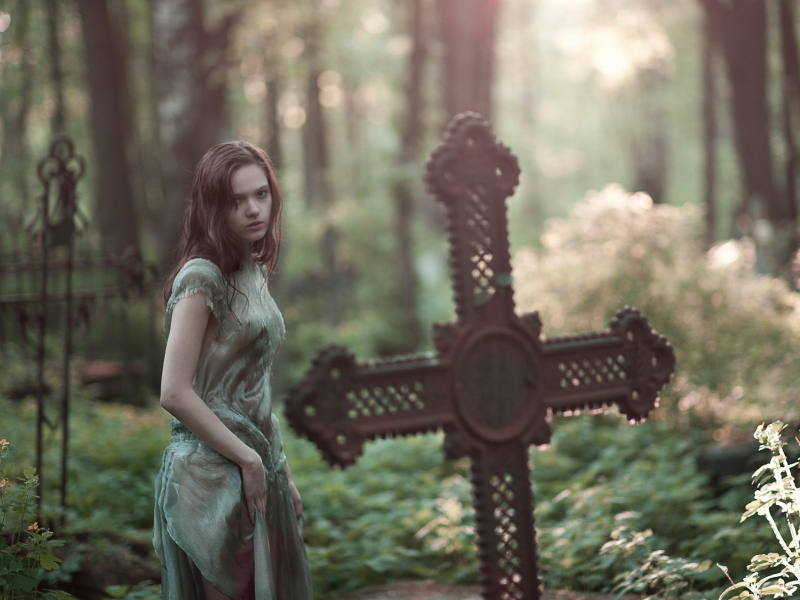 девушка, взгляд, кладбище, крест