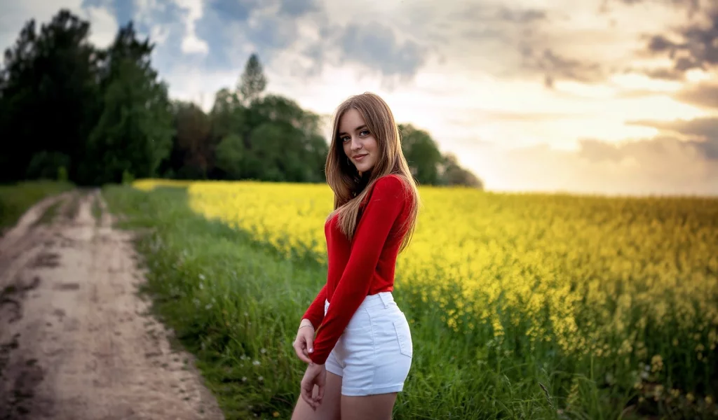 девушка, красивая, в поле