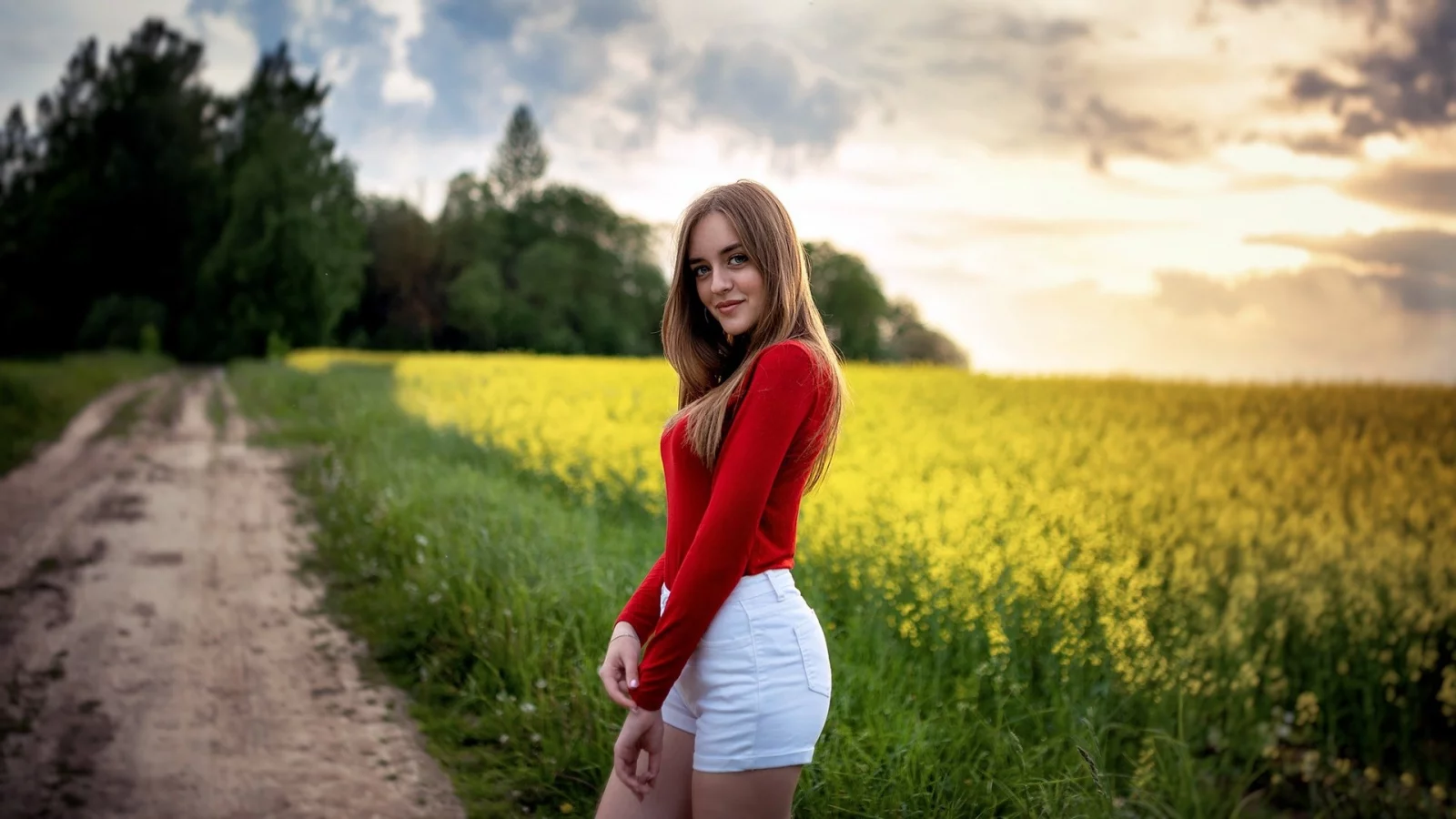 девушка, красивая, в поле