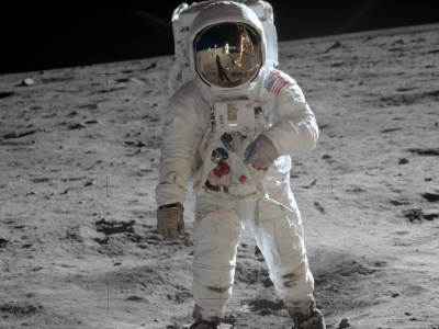 астронавт, поверхность луны