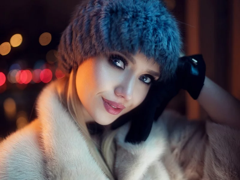 девушка, красивая, взгляд, в шапке
